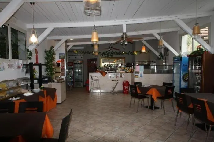 Dreizimmerwohnung In Villaggio Sanghen Manerba del Garda Italia